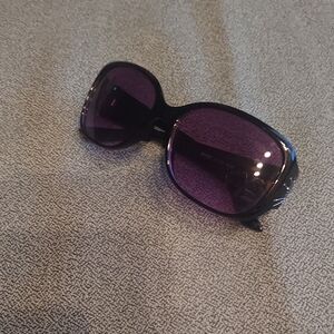 Elegant Black and Purple Sunglasses